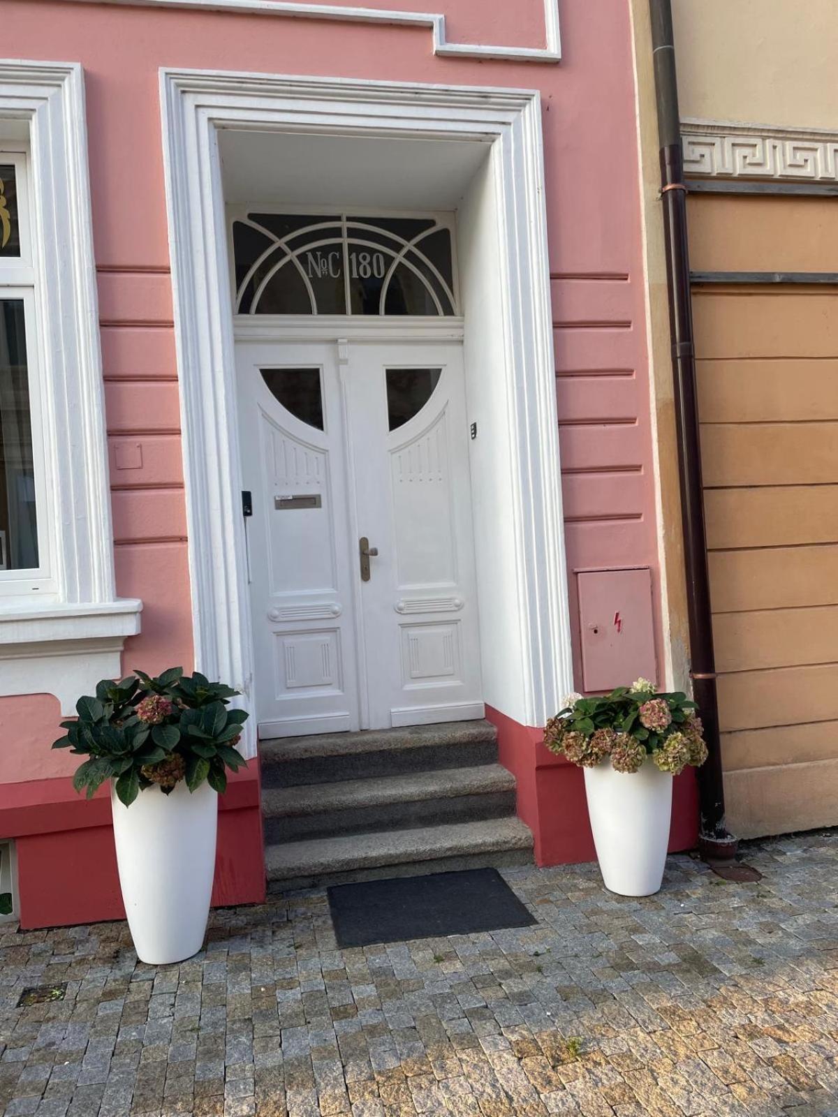 Kadaň Apartament מראה חיצוני תמונה